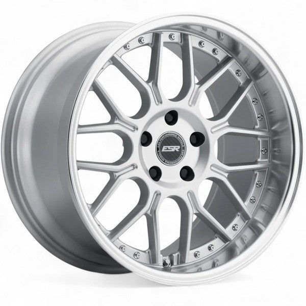 ESR CS18 Hyper Silver-Machined Lip 18x8.5 +40 5X112 72.6